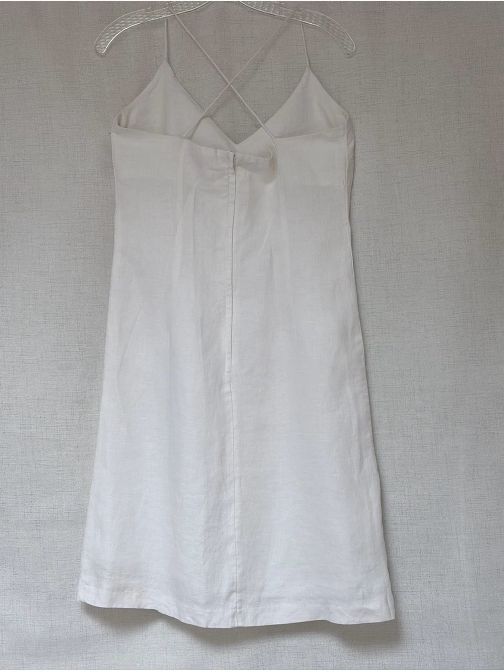 H&M white linen-blend mini dress.Criss-cross backstraps.Lined.Size US 8/EUR 38 - Picture 4 of 11